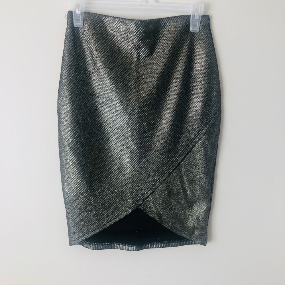 5 for $25! 💕 Agaci Golden Shimmer Black Mid Slit Pencil Skirt